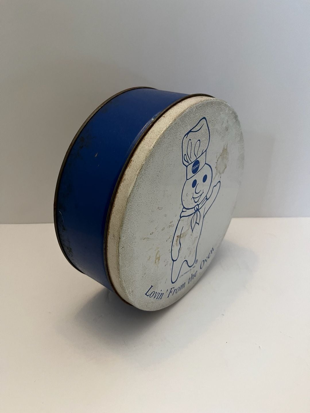 Vintage 1965 Pillsbury Doughboy Round Cookie Tin - Lovin' From the Oven 3