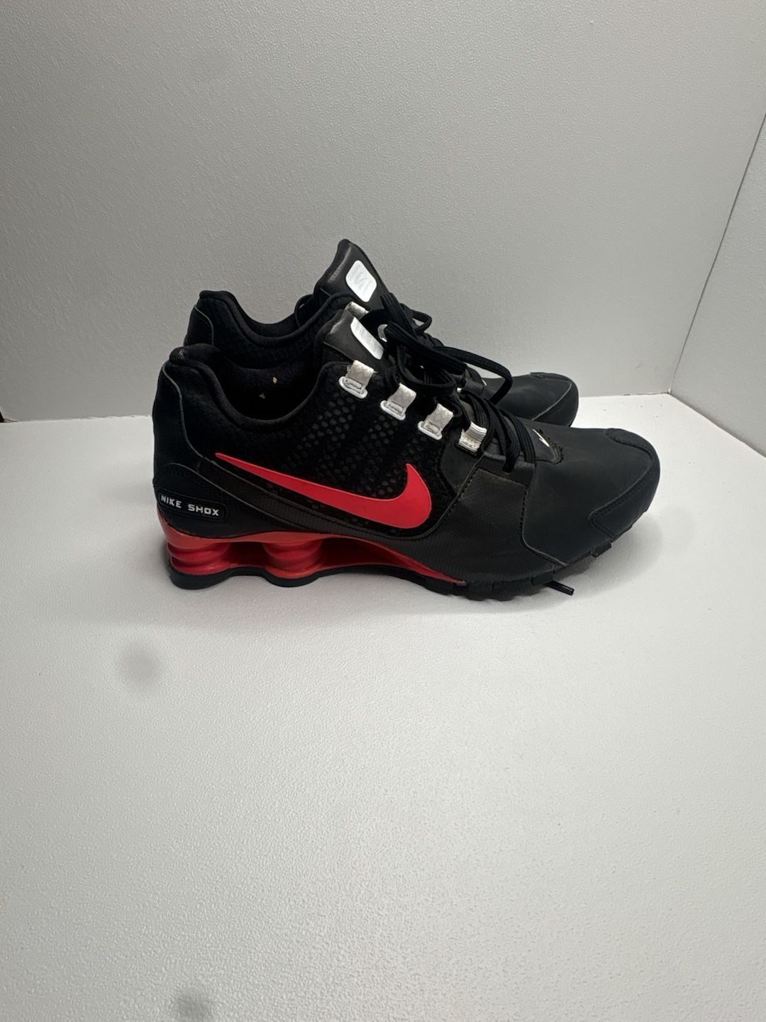 Nike Shox Avenue SE Women's Running Shoes Black/Red Style 844131-003 8