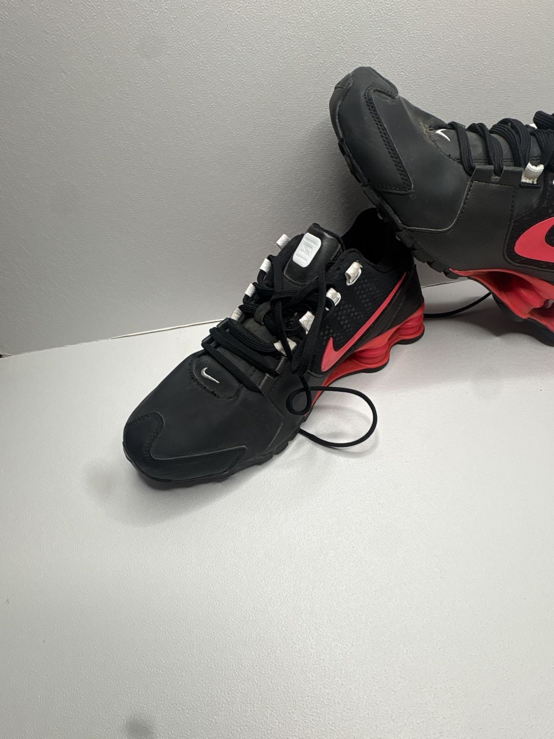 Nike Shox Avenue SE Women's Running Shoes Black/Red Style 844131-003 12