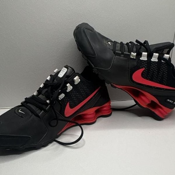 Nike Shox Avenue SE Women's Running Shoes Black/Red Style 844131-003