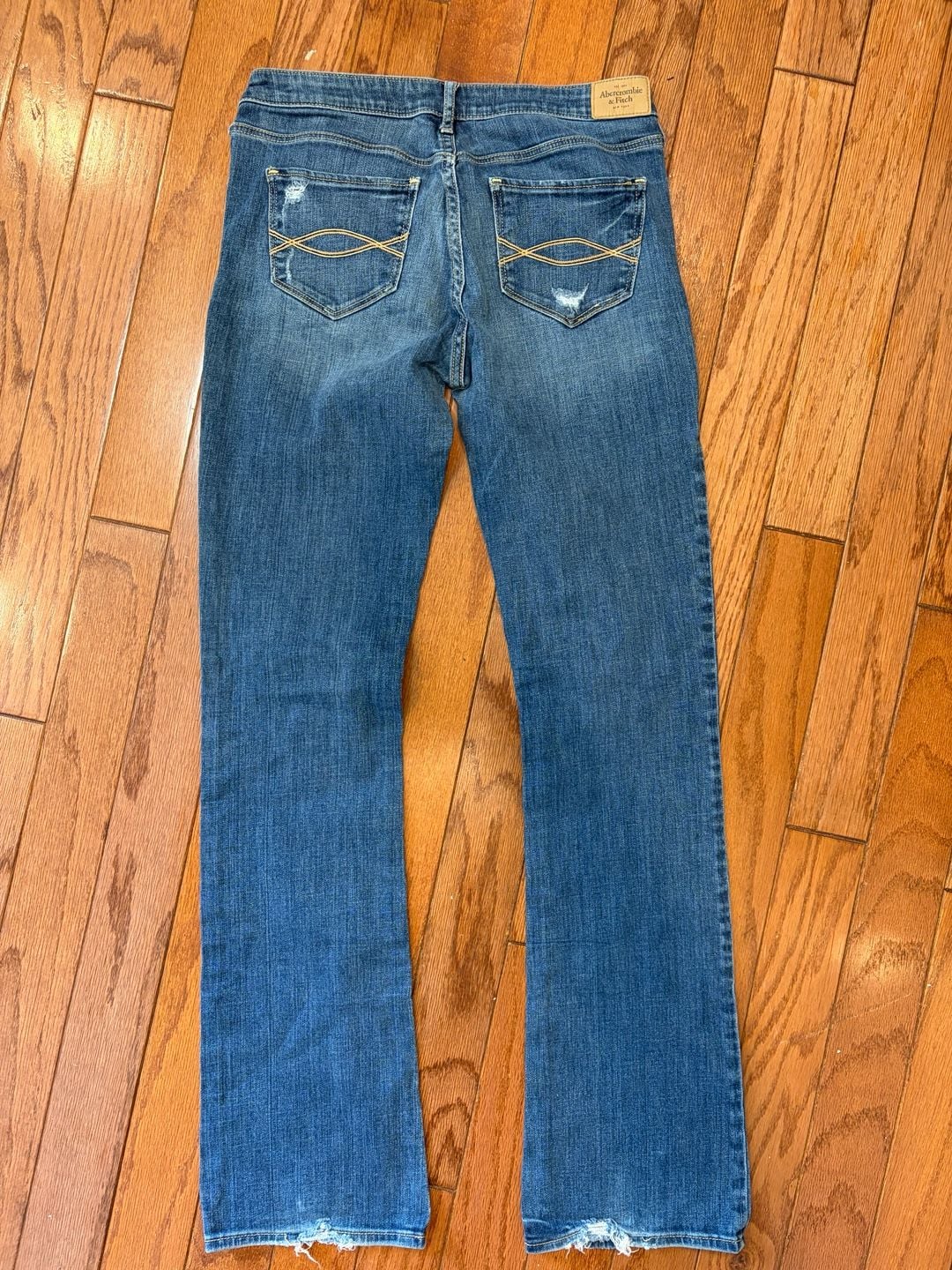 Abercrombie & Fitch Women's Distressed Mid-Rise Skinny Jeans Size 6L 4