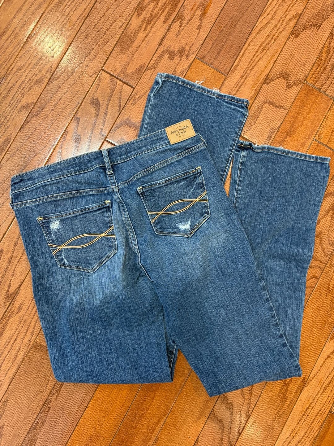 Abercrombie & Fitch Women's Distressed Mid-Rise Skinny Jeans Size 6L 5