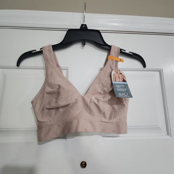 Bali Comfort Revolution DF3484 Cool Comfort Seamless 4-Way Stretch Wirefree Bra