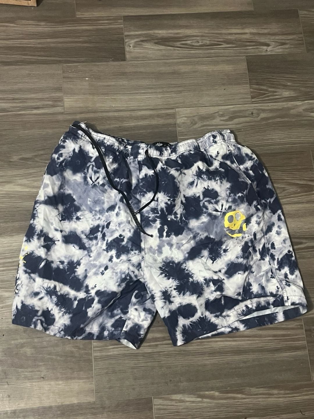 black and white tie dye shorts #tie-dye #summer 1