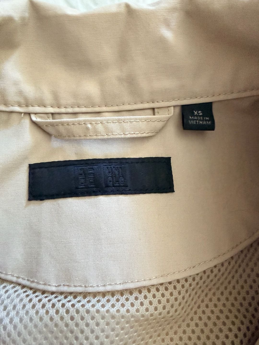Uniqlo Beige Coach Jacket Men's Lightweight 10