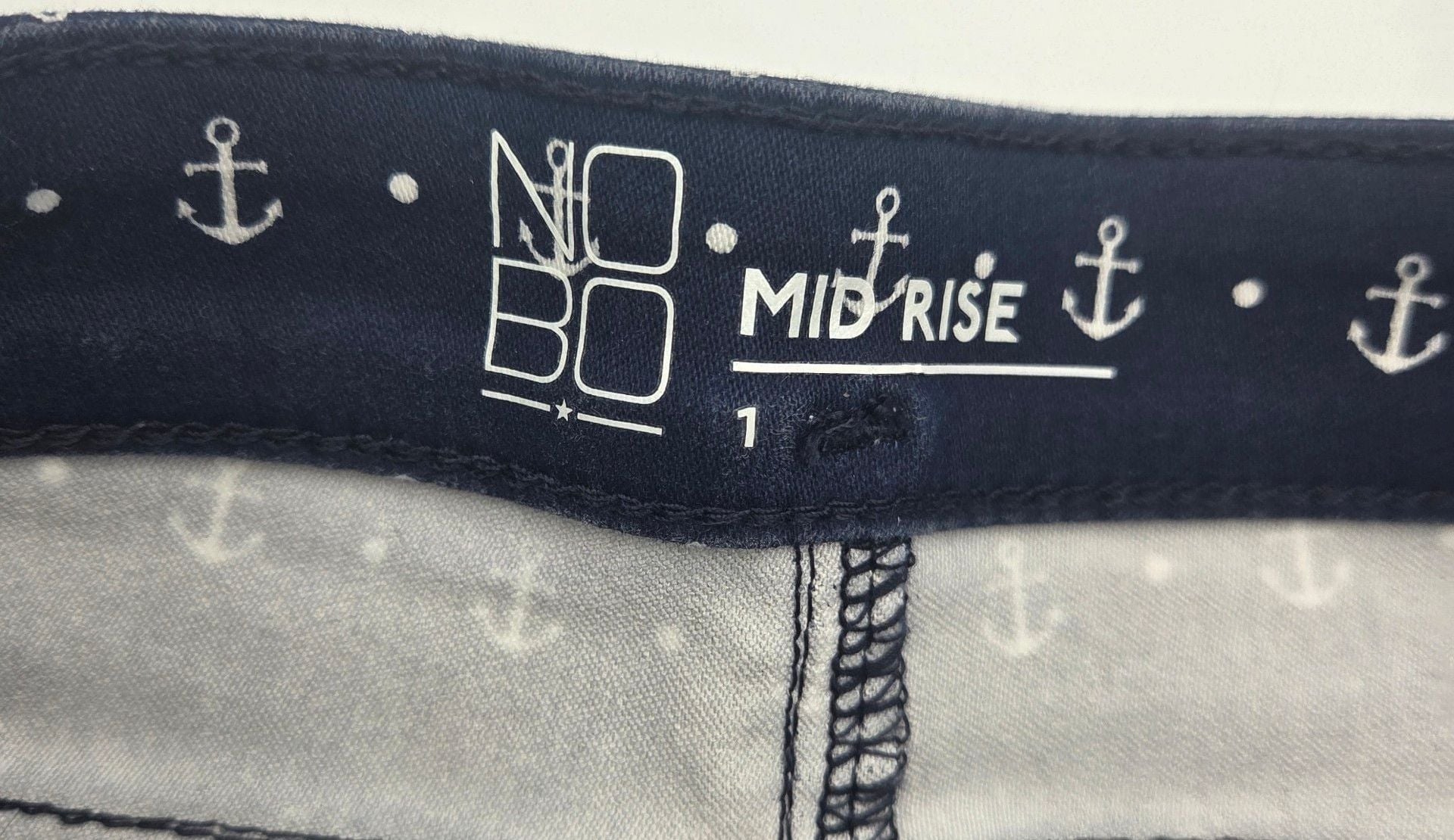 Product thumbnail 4