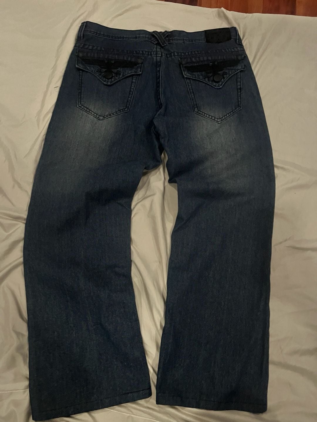 Xtreme Couture Men's Dark Wash Straight Leg Jeans with Embroidered Eagle Flap Pockets W36 L32 2