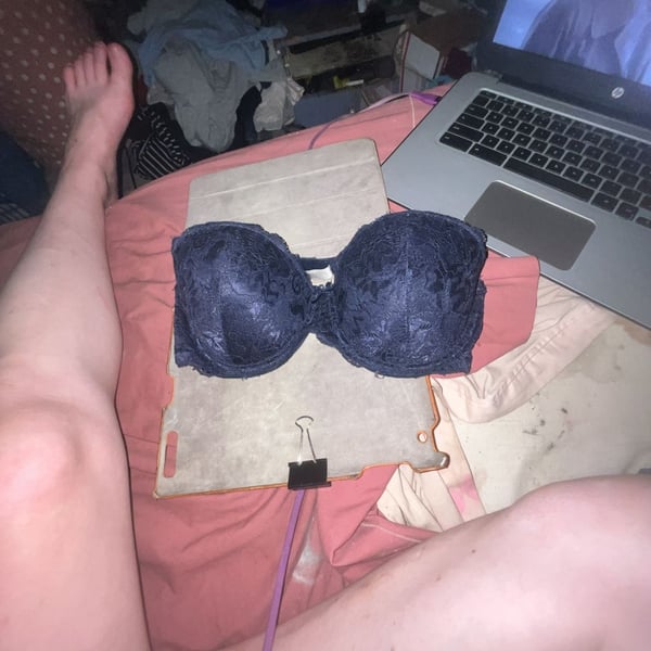 Marilyn Monroe Intimates Navy Blue Lace Push-Up Bra 34D