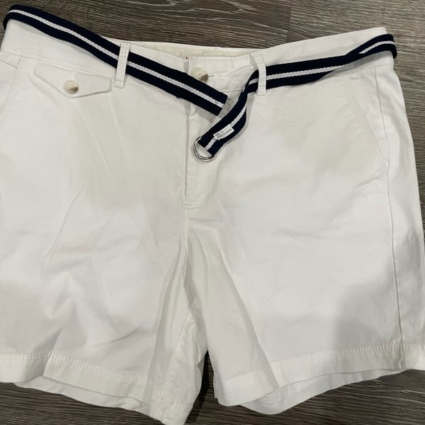Size 12 Dockers Women's White Belted Chino Shorts