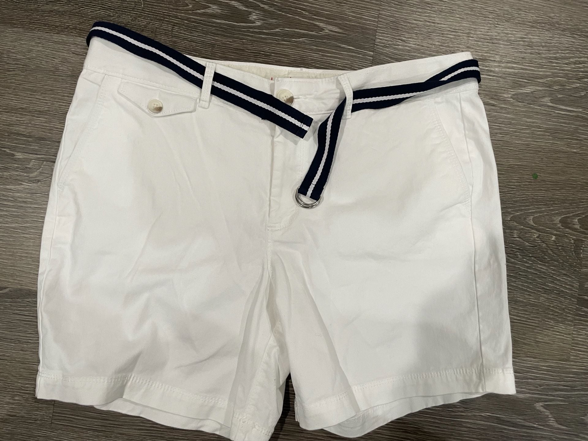 Size 12 Dockers Women's White Belted Chino Shorts 3