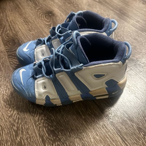 Size 9.5- Nike Air More Uptempo University Blue 2017