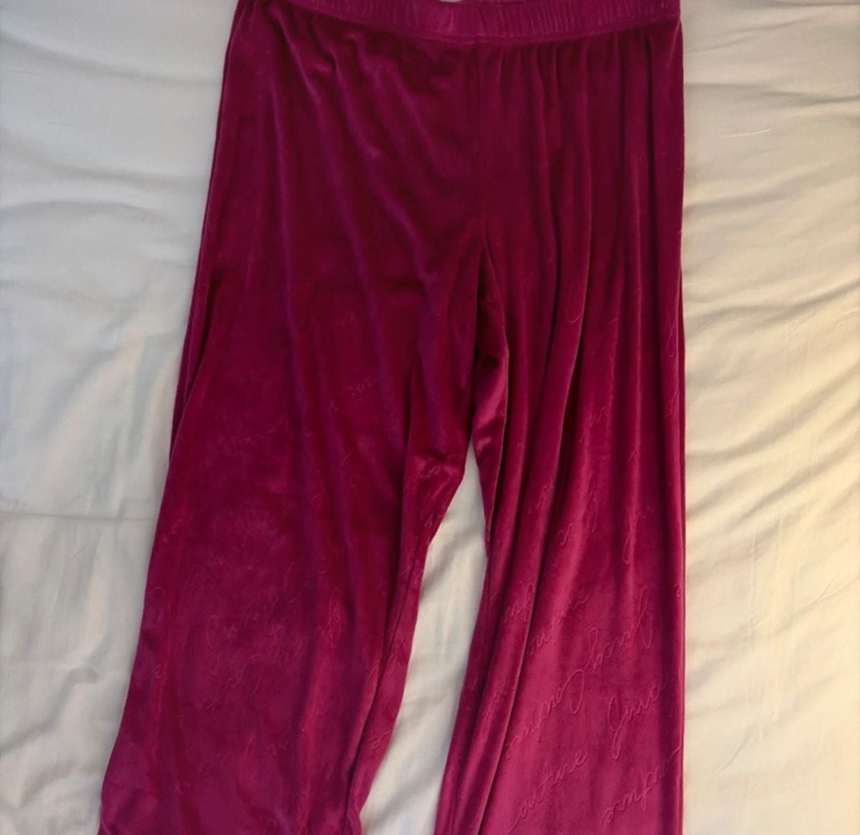 Juicy Couture Sleepwear Velour Logo Embossed 2-Piece Pajama Set 3