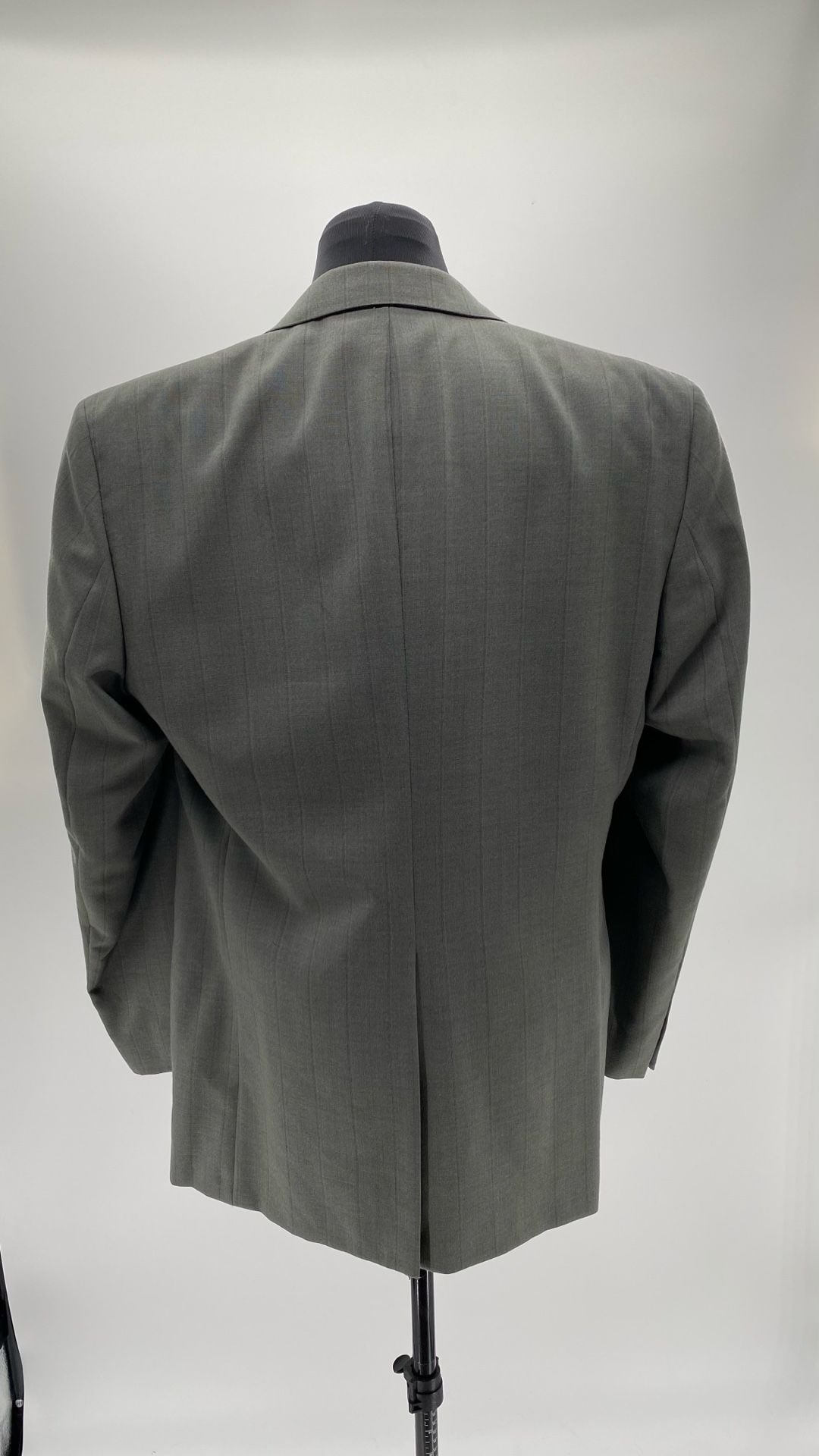 Vintage Men's Gray Pinstriped Two-Button Blazer Jacket 4