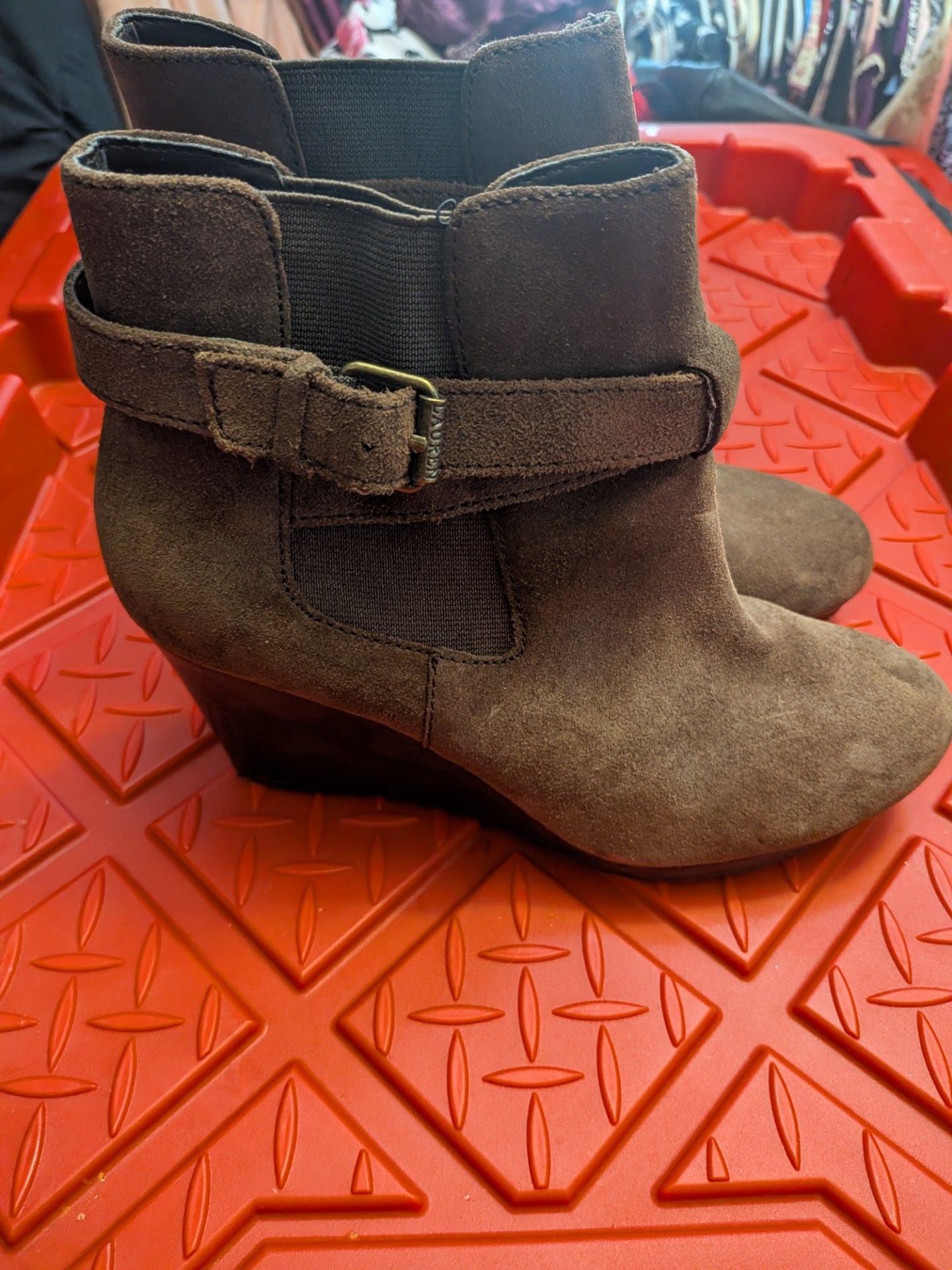 Product thumbnail 3