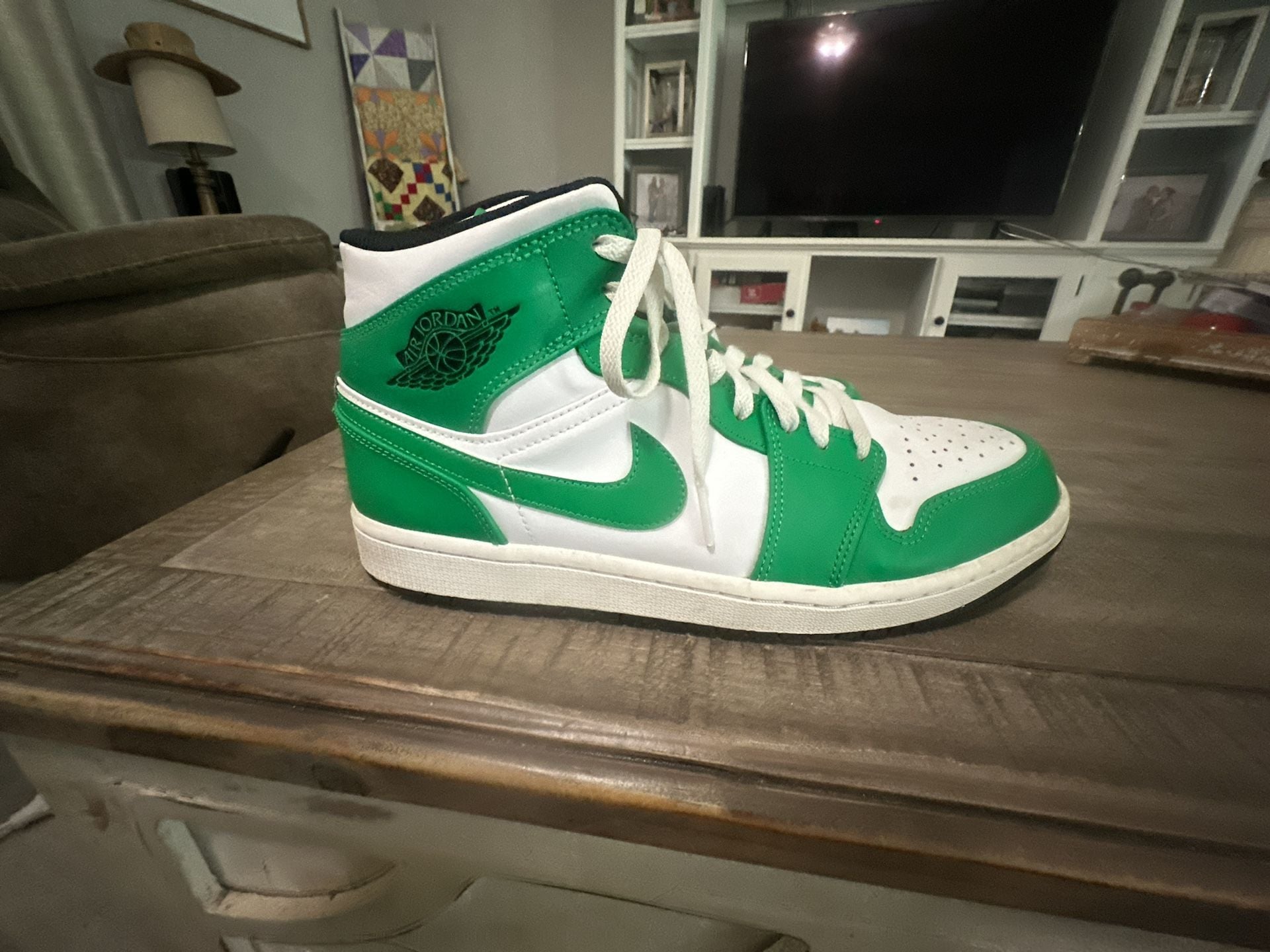 Nike Air Jordan 1 Mid Shoes Lucky Green White Black DQ8426-301 Men's Size 13 1