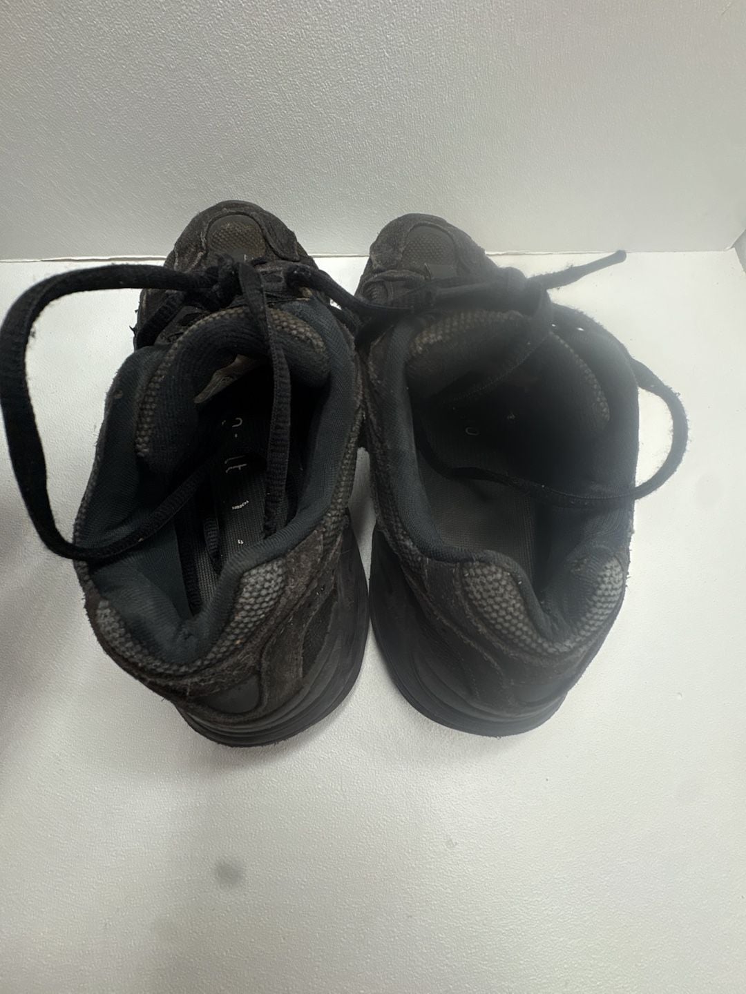 Adidas Yeezy Boost 700 V2 Triple Black Vanta Sneakers(Needs good Cleaning ) 10
