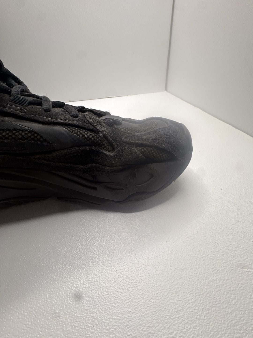 Adidas Yeezy Boost 700 V2 Triple Black Vanta Sneakers(Needs good Cleaning ) 18