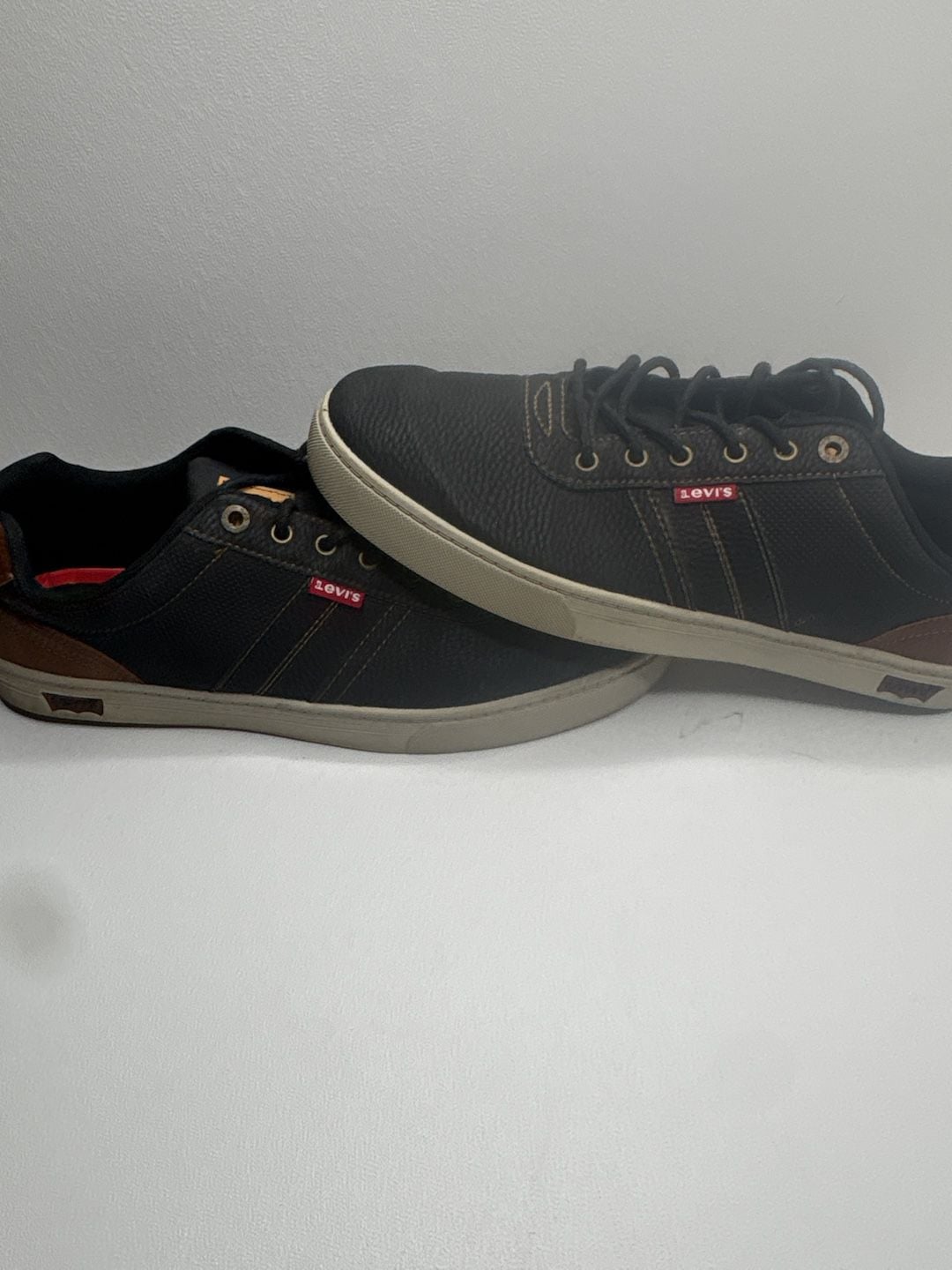 Levi's Jason-WX Low Top Casual Sneakers in Black/Tan 7