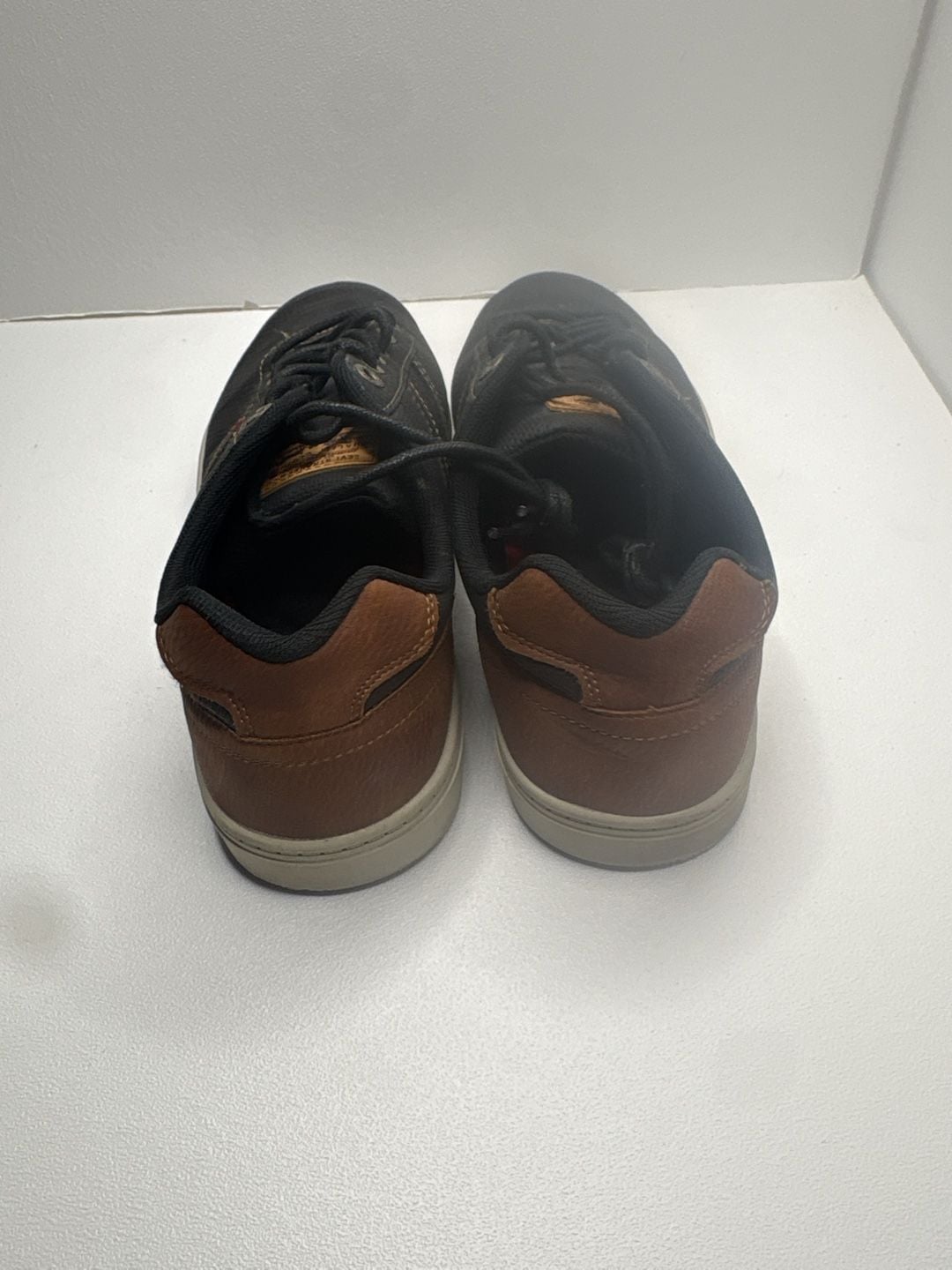Levi's Jason-WX Low Top Casual Sneakers in Black/Tan 15