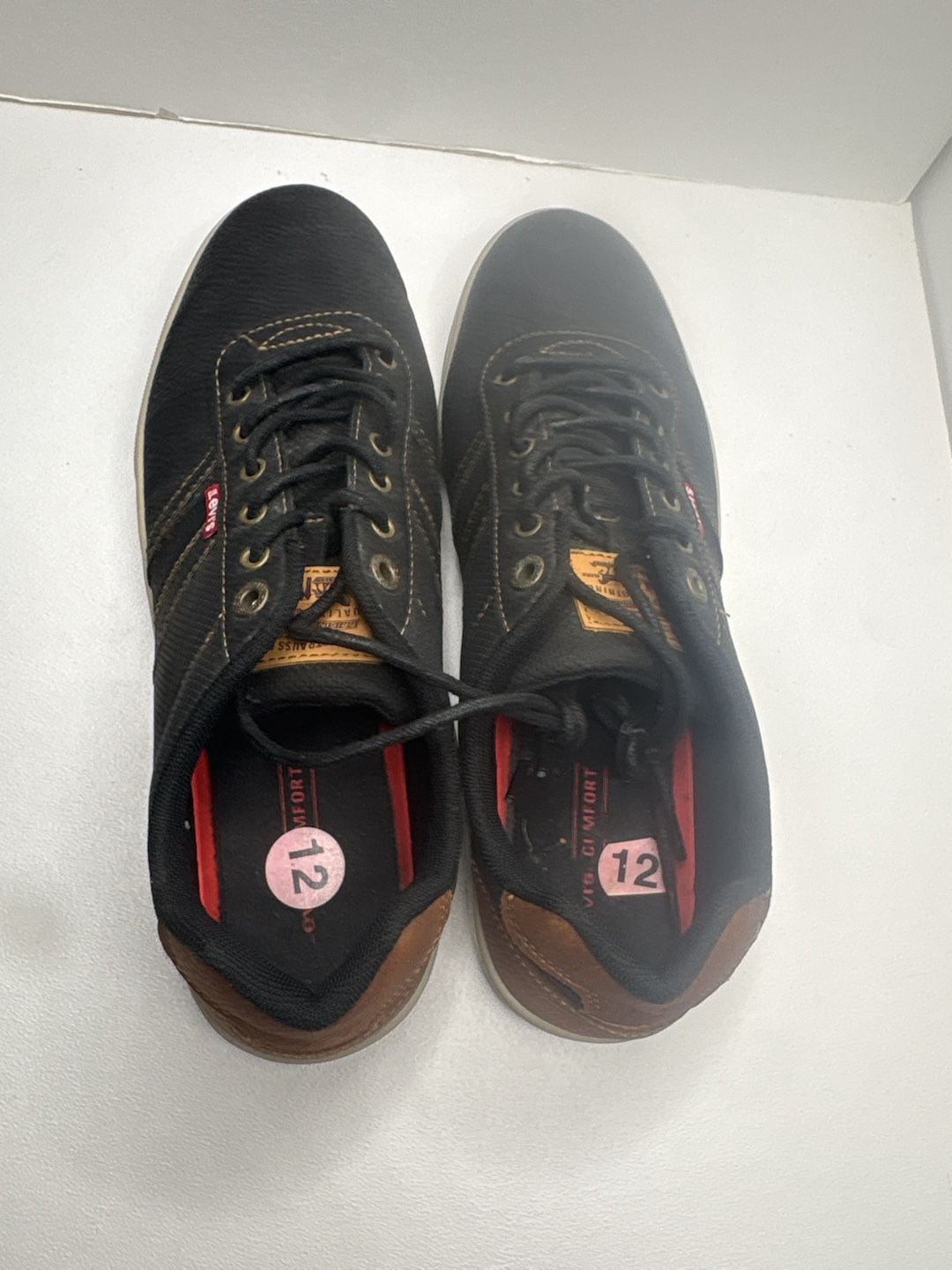 Levi's Jason-WX Low Top Casual Sneakers in Black/Tan 16