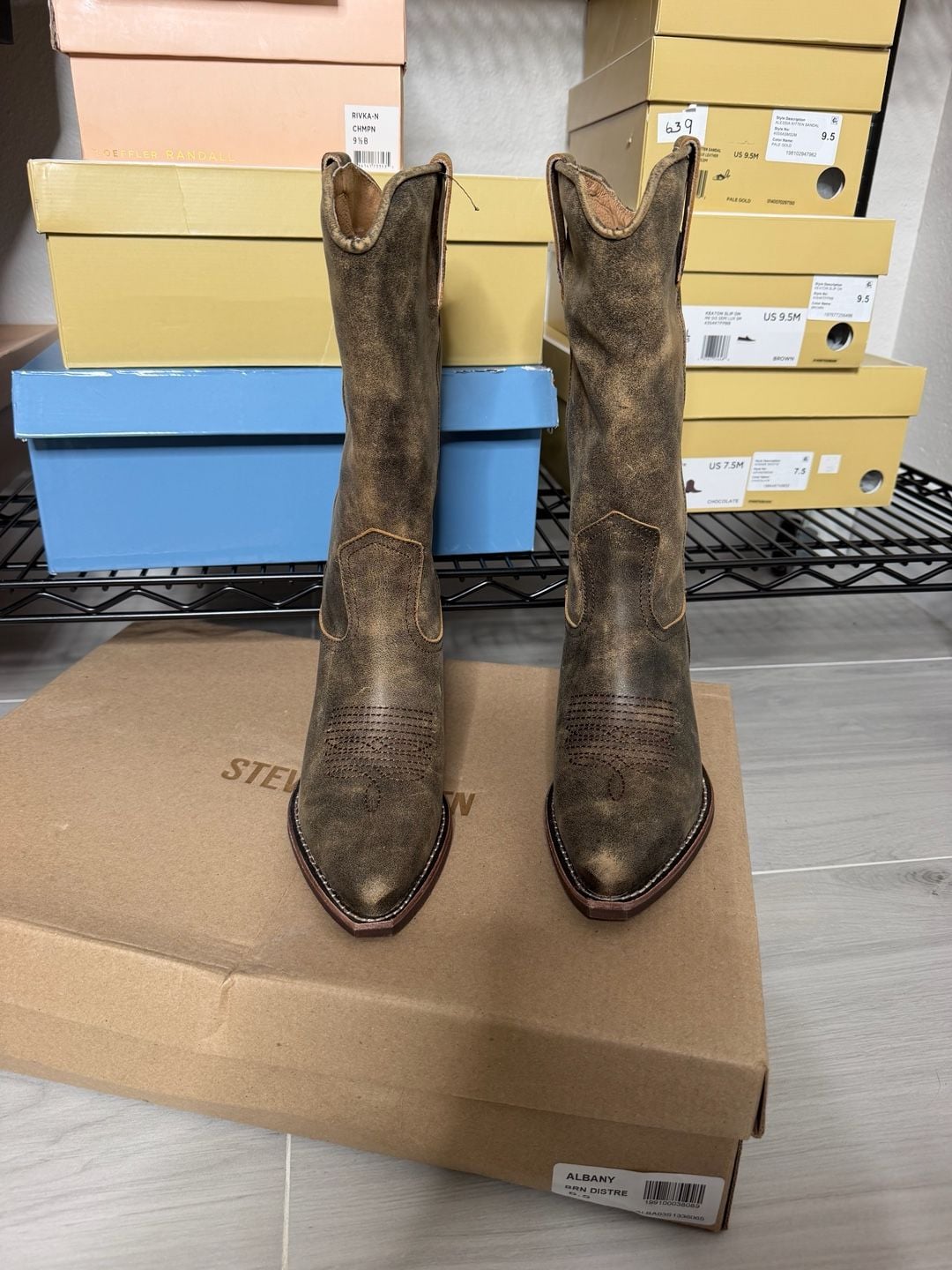 Steve Madden Albany Brown Distressed Western Cowboy Boots Women’s Leather 3