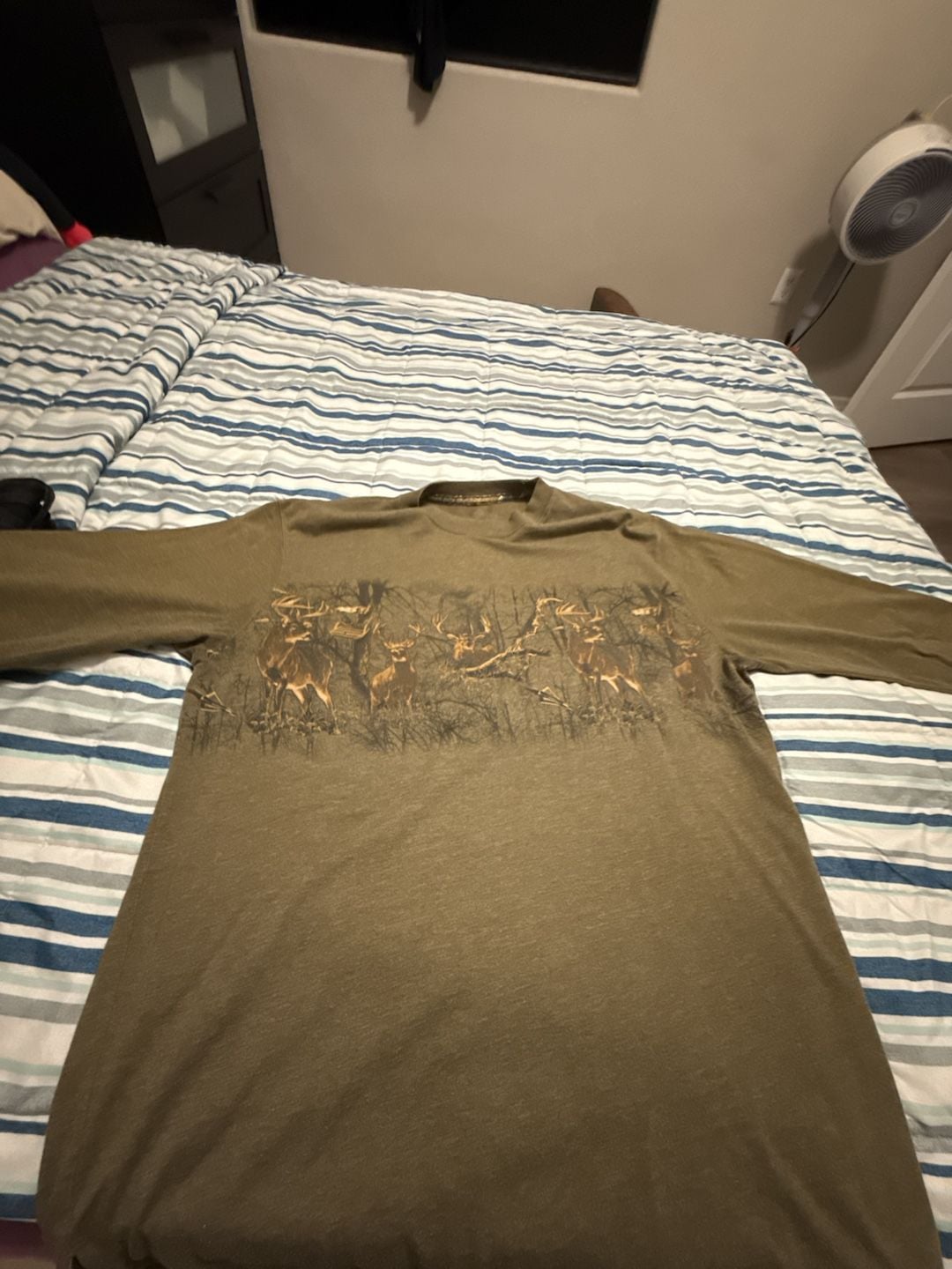 Legendary Whitetails Olive Green Hunting Deer Graphic T-Shirt 4