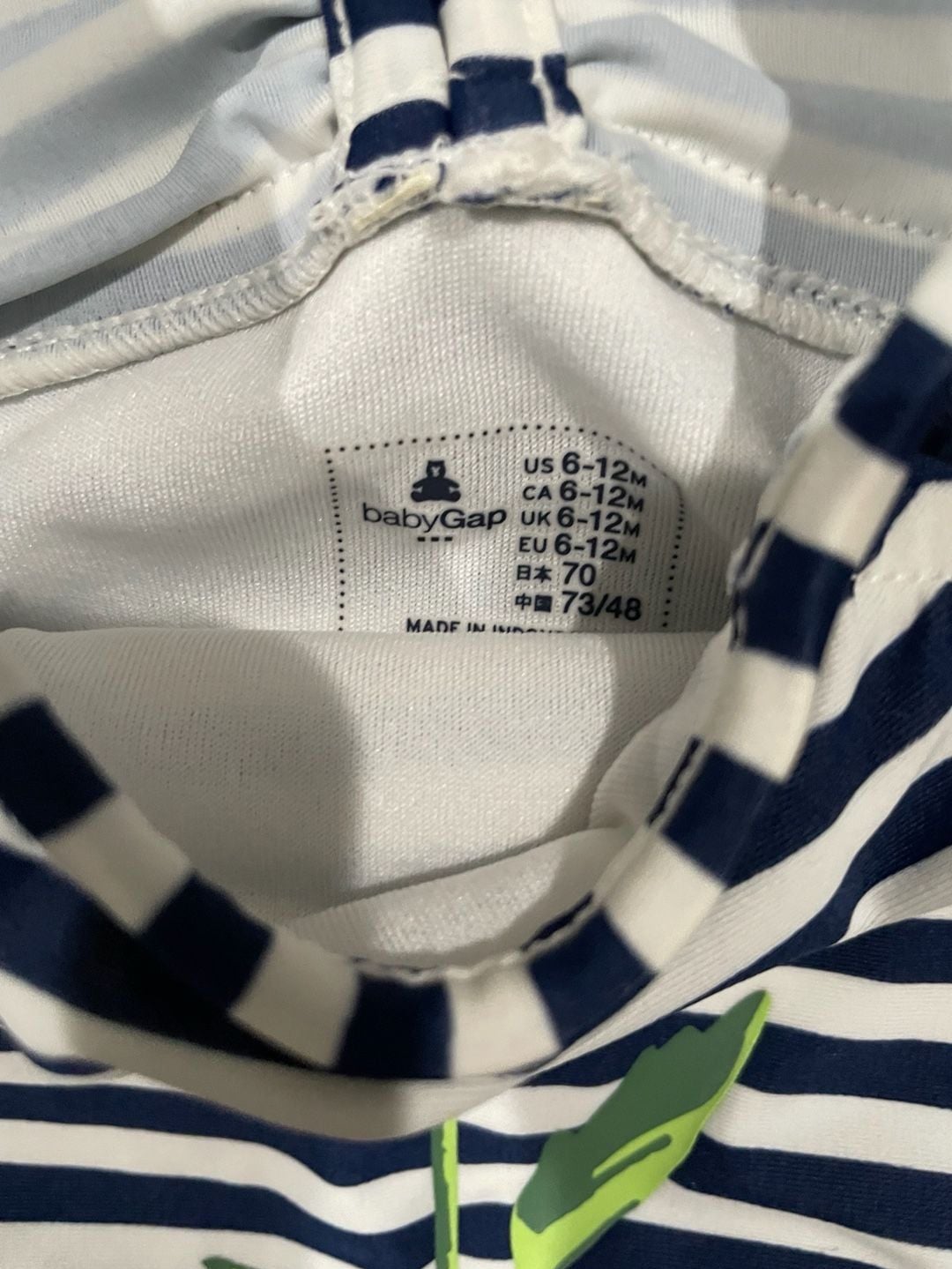 Size 6-12 months babyGap Baby Girls Navy and White Striped Ruffle Swimsuit 5