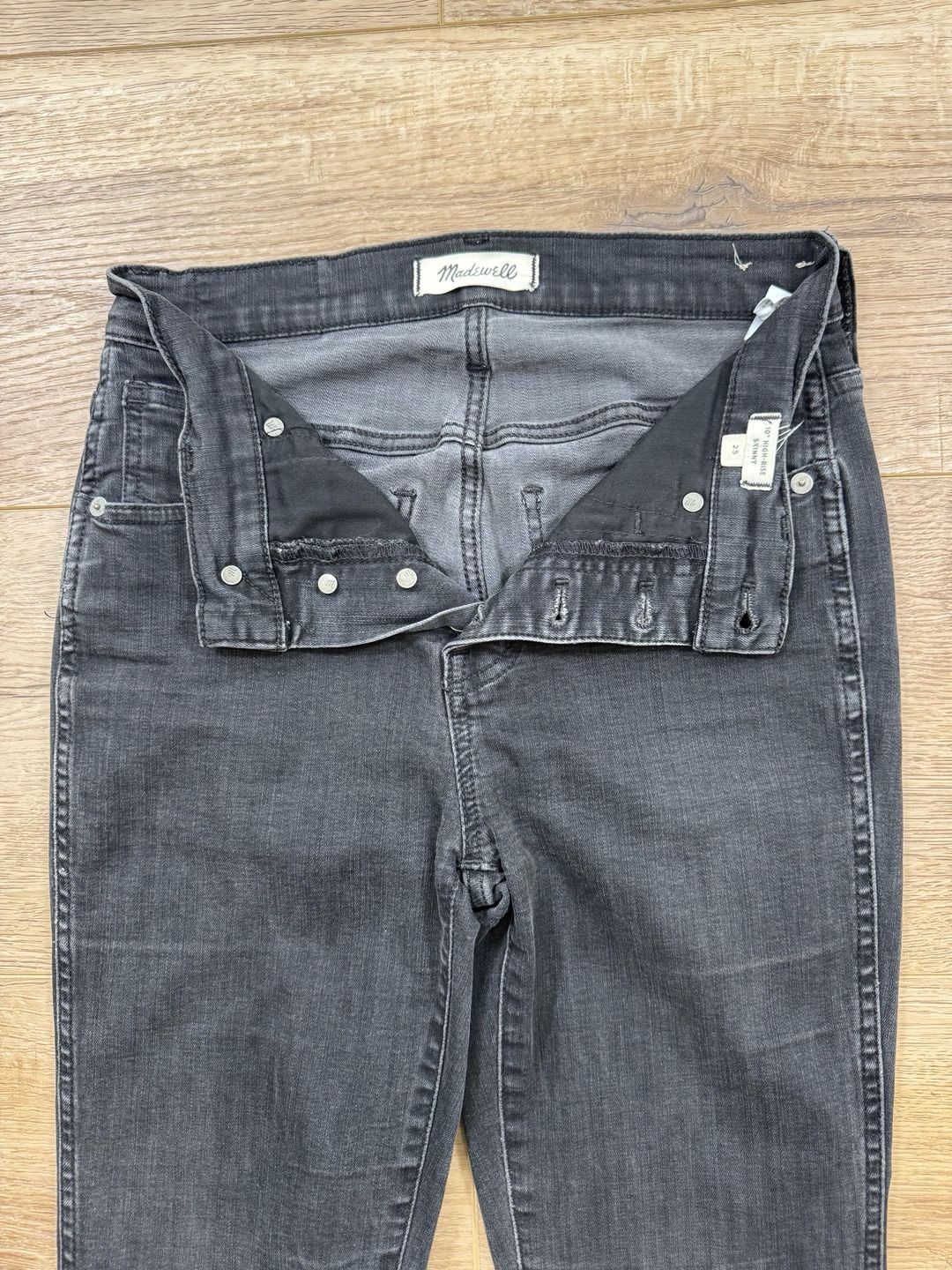 Product thumbnail 6