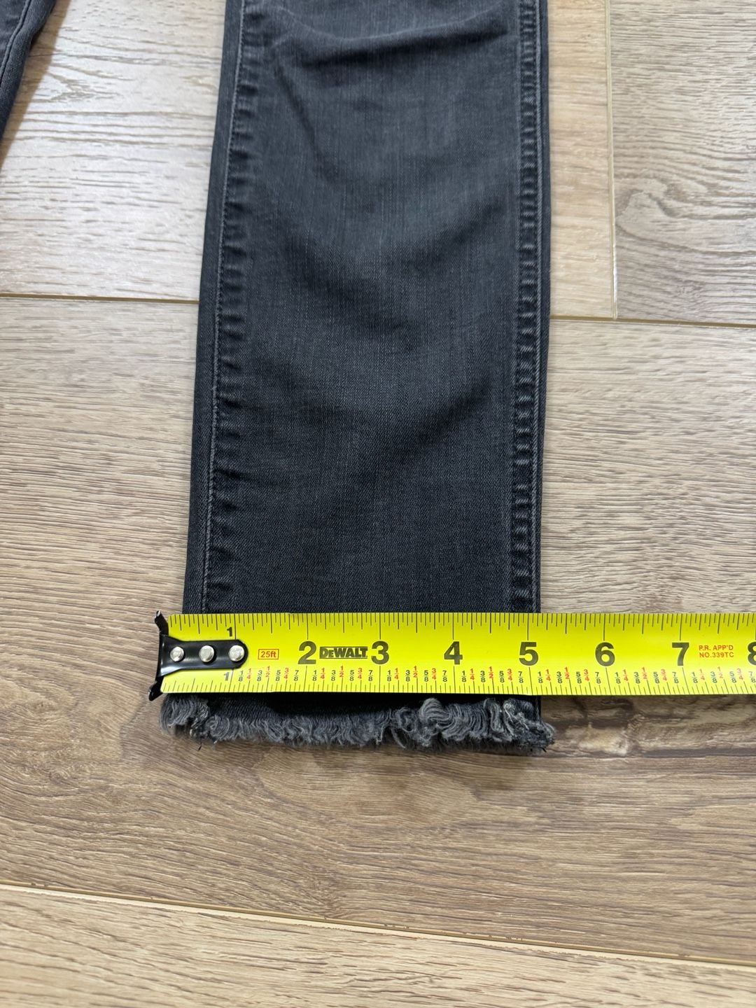 Madewell 10” High Rise Skinny Button Fly Jeans Black Raw Hem Women’s Size 25 10