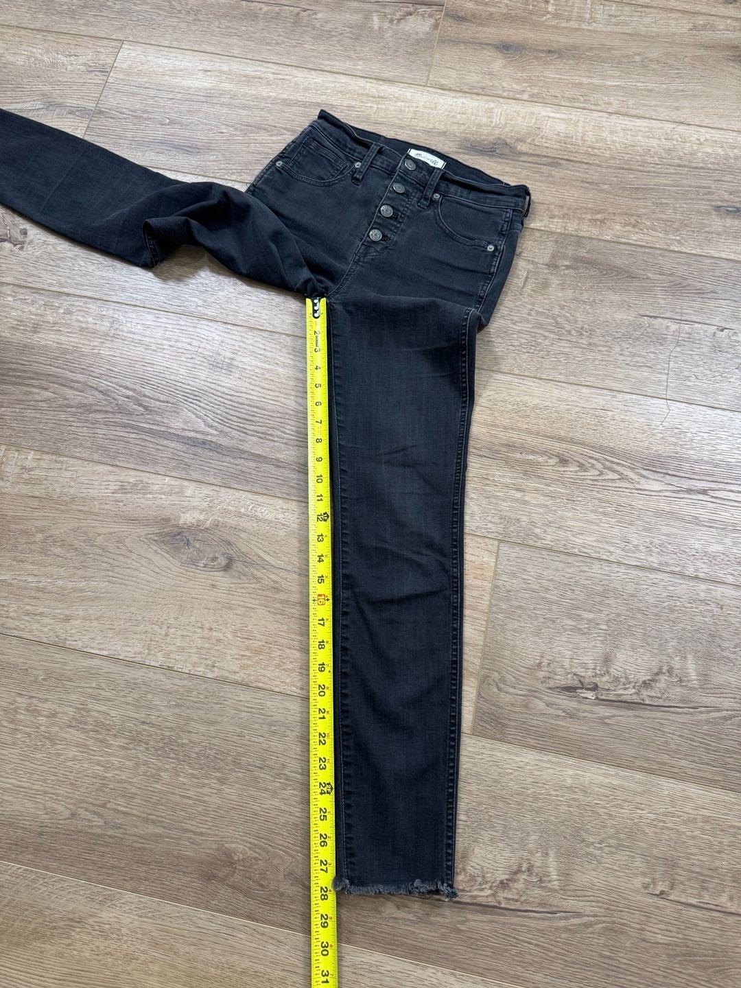 Madewell 10” High Rise Skinny Button Fly Jeans Black Raw Hem Women’s Size 25 11