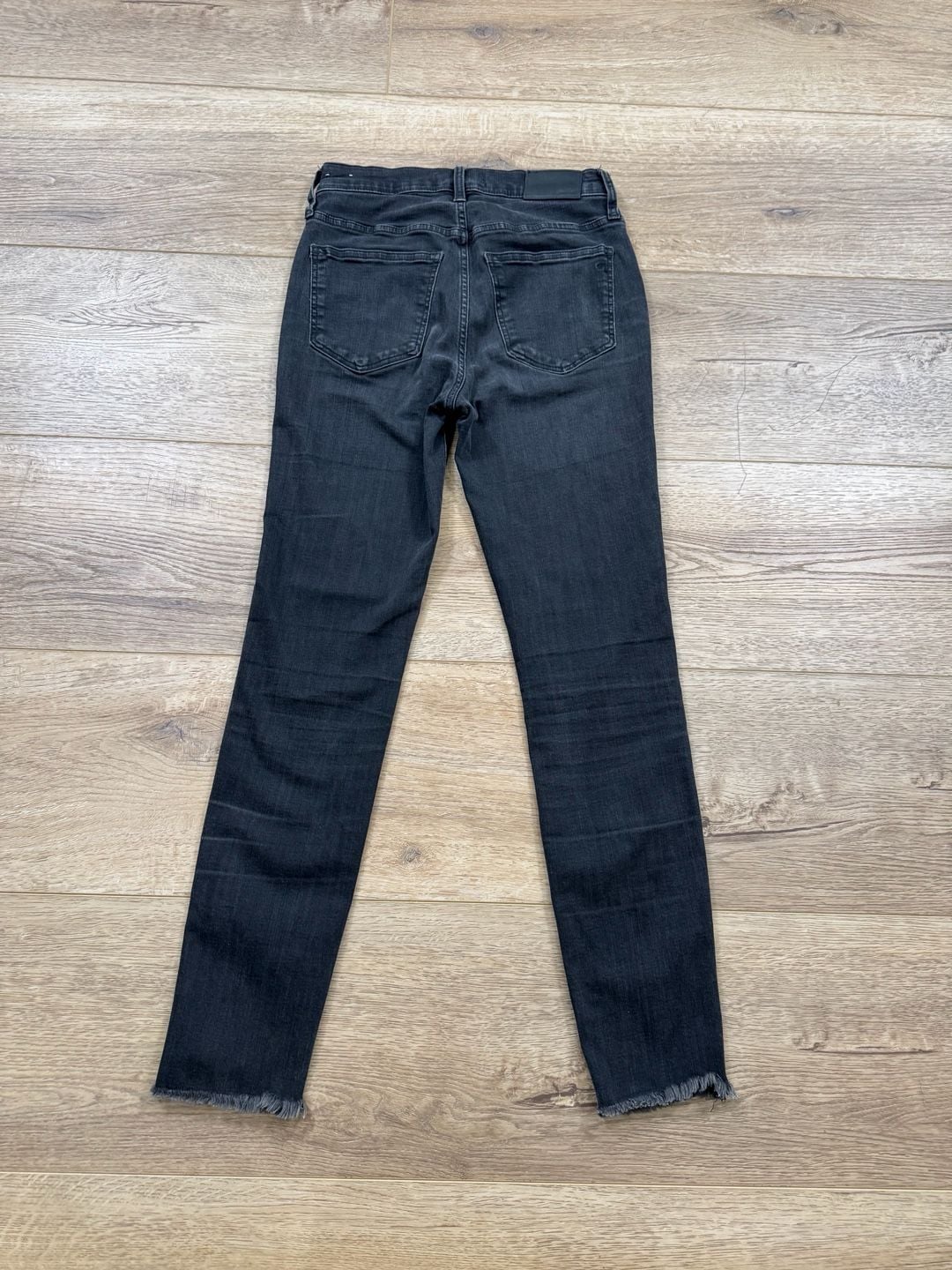 Madewell 10” High Rise Skinny Button Fly Jeans Black Raw Hem Women’s Size 25 12