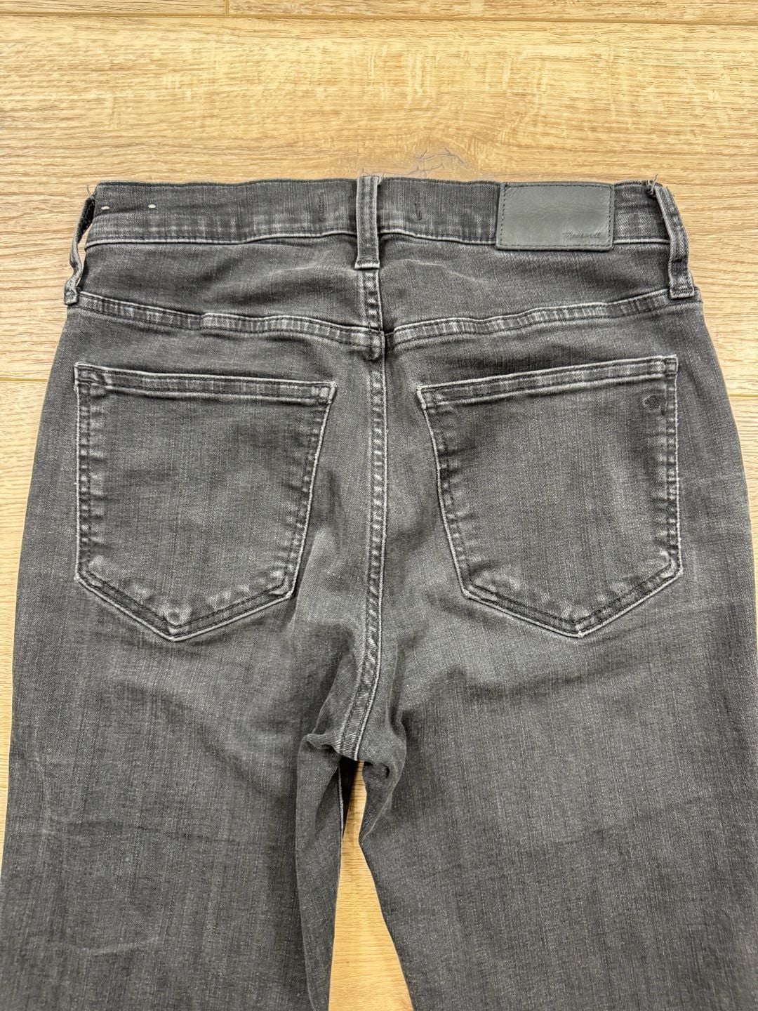 Madewell 10” High Rise Skinny Button Fly Jeans Black Raw Hem Women’s Size 25 13