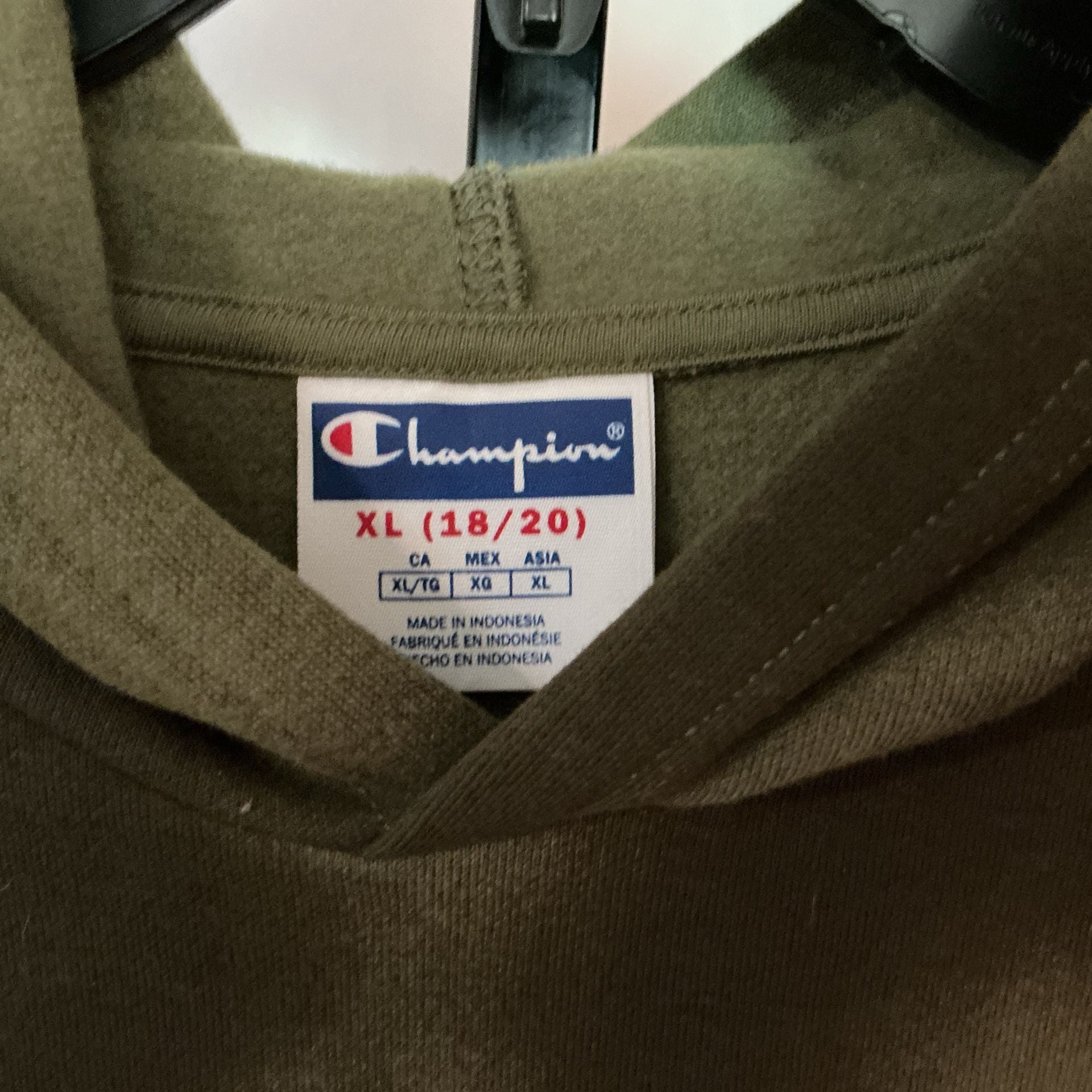 Champion Hoodie - Youth - Green - Size XL - NWT 4