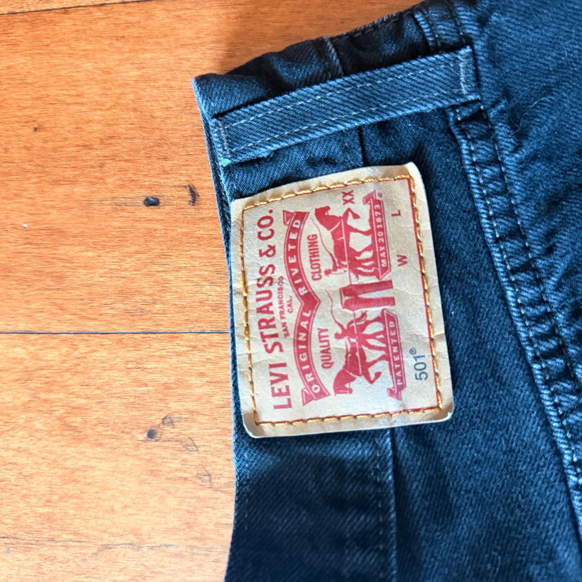 Levi's 501 Women's Black Denim Cut-Off Shorts with Distressed Hem 6