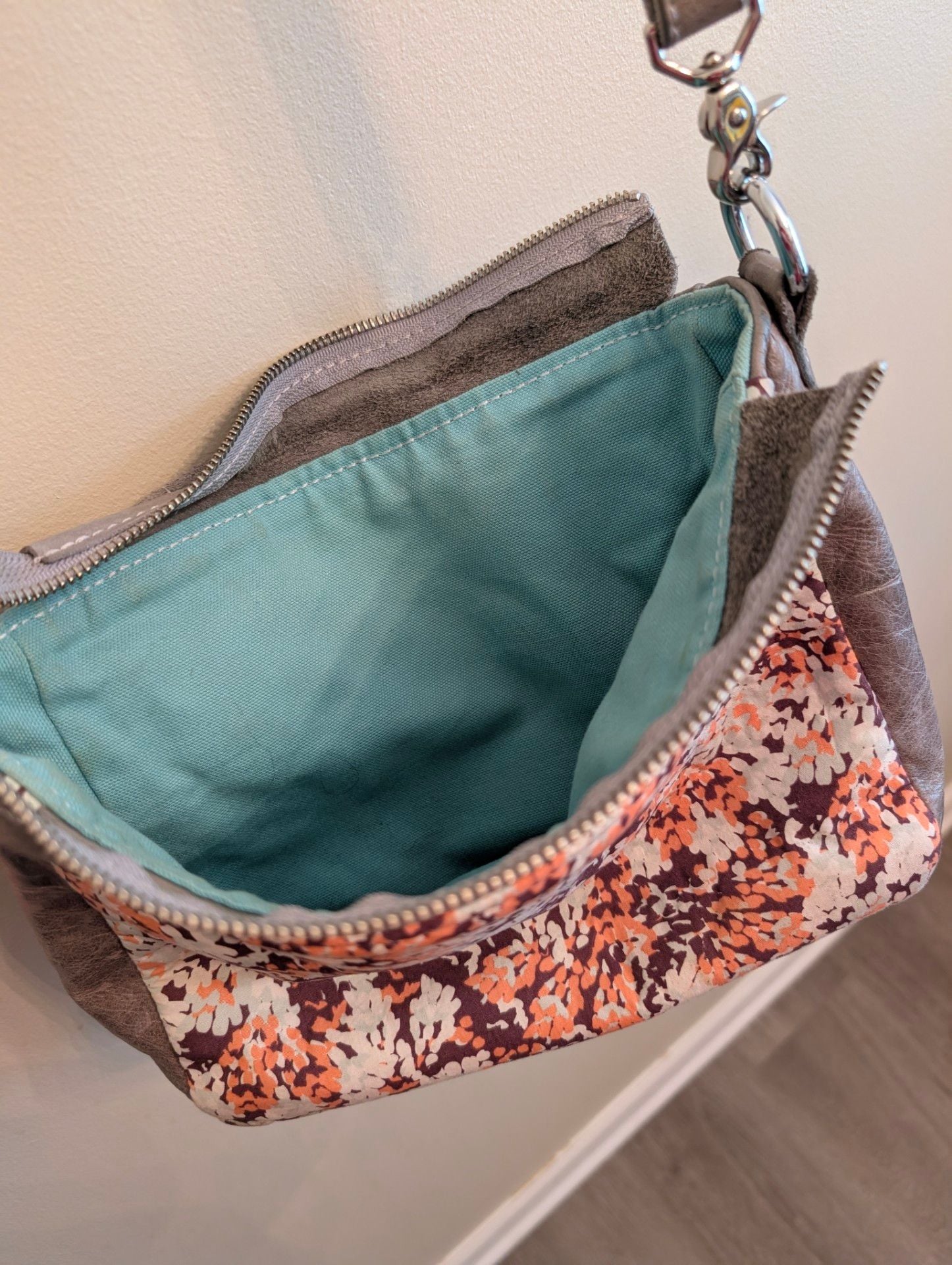 Better Life Bags Foldover Crossbody Messenger Bag w/ Floral Print & Leather Trim 5
