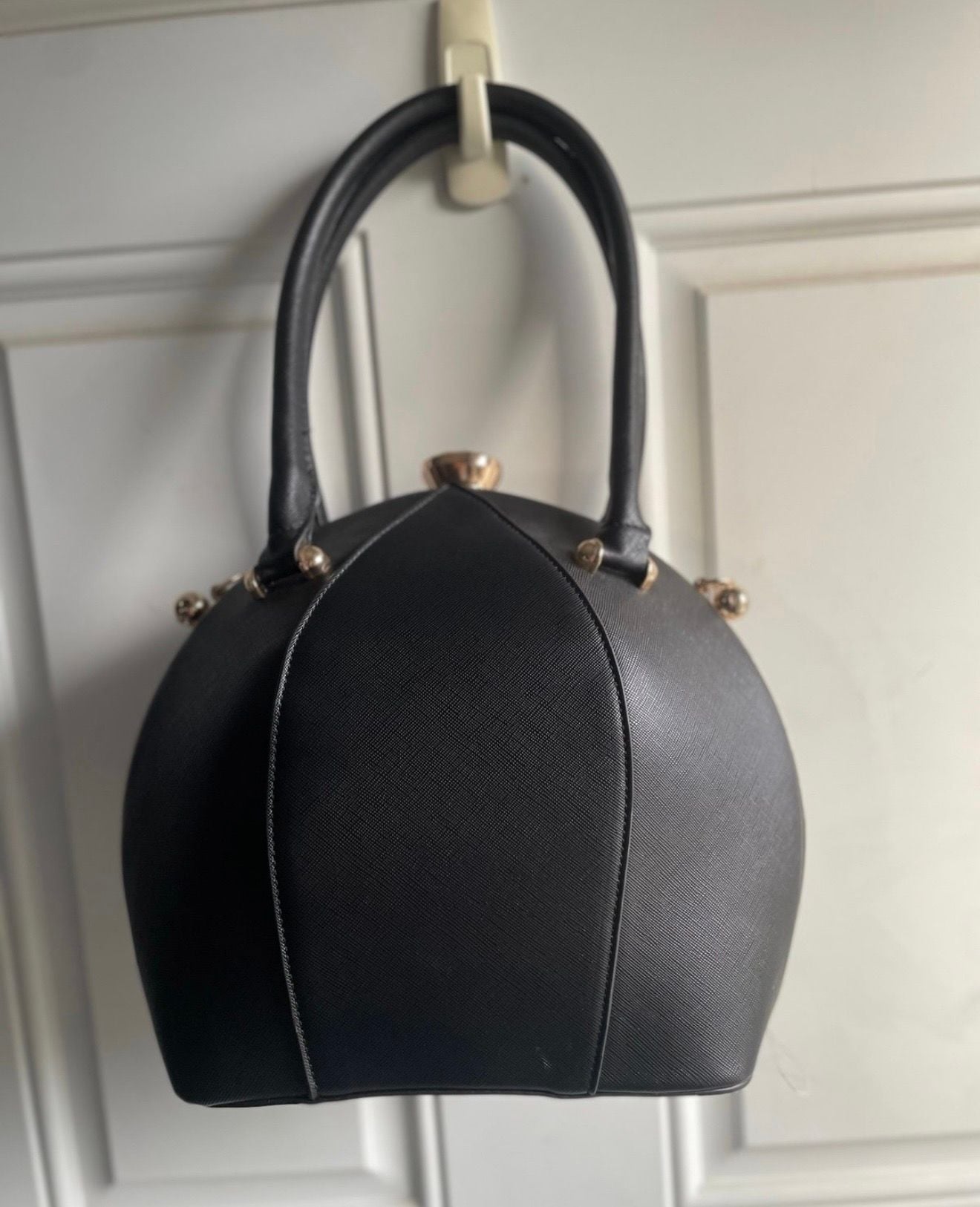 Mezon Rhinestone Jewel-Top Round Frame Satchel 3