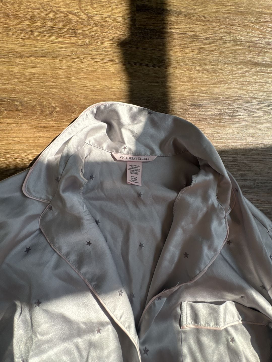 Victoria's Secret Satin Pajama Set with Star Print 4