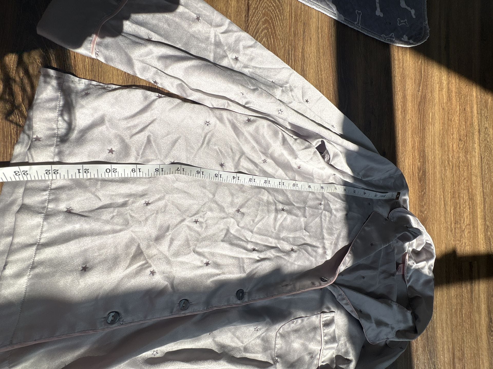 Victoria's Secret Satin Pajama Set with Star Print 7