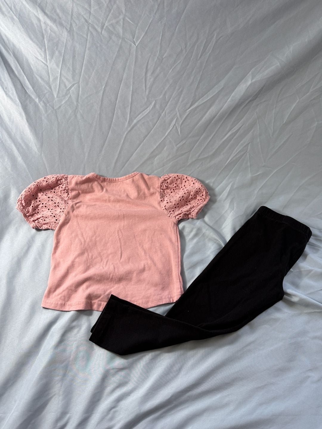 Bearpaw Girls Pink Eyelet Puff Sleeve T-Shirt and Black Leggings Outfit Set 2