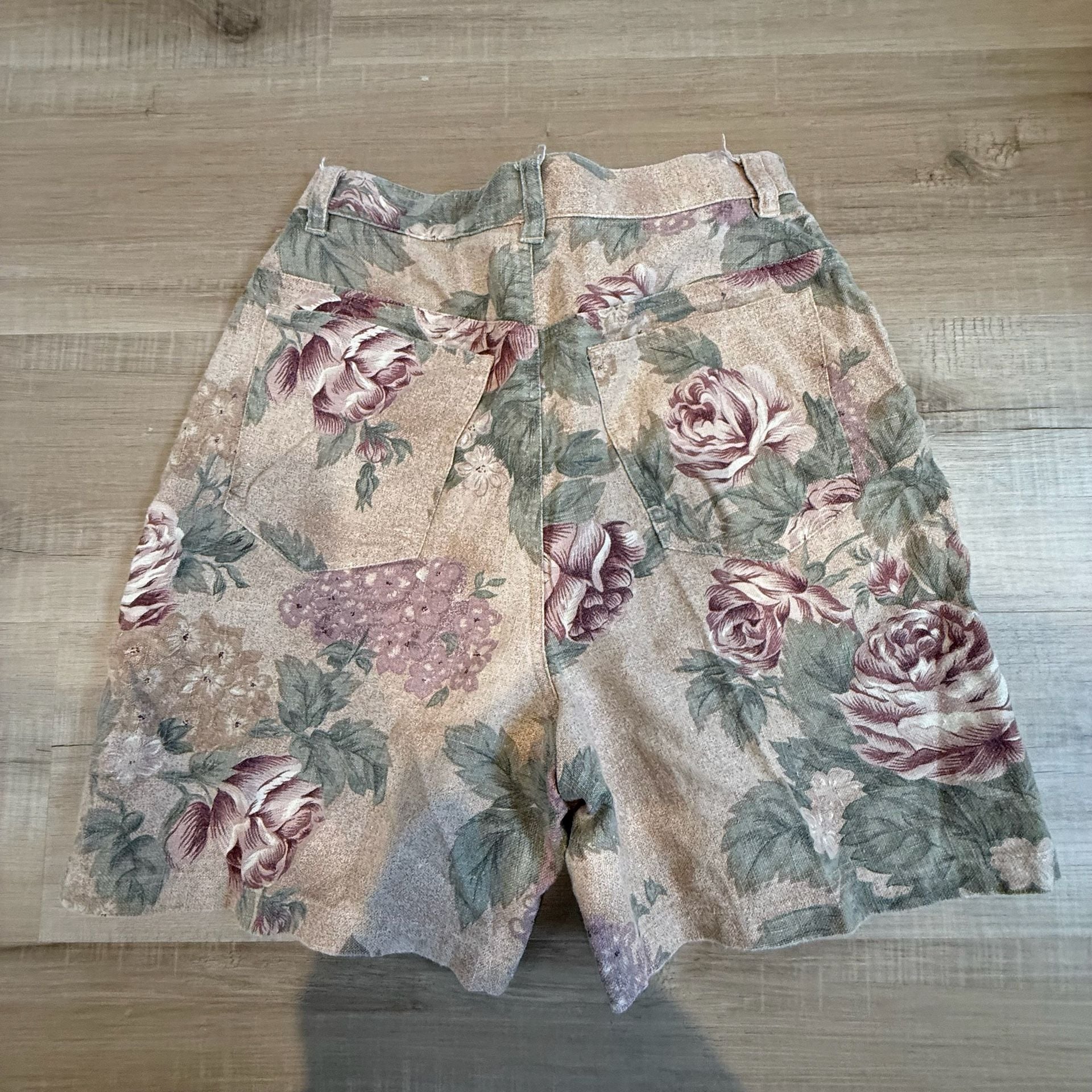 Jones New York Vintage Floral Linen-Blend High-Waisted Shorts 8