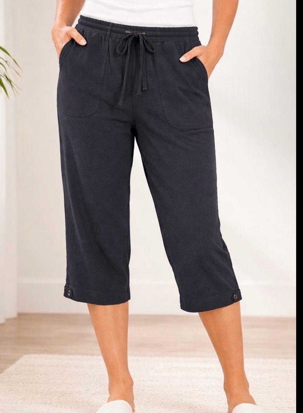 Erika Women's Black Drawstring Elastic Waist Cotton Capri Pants Size PS 2