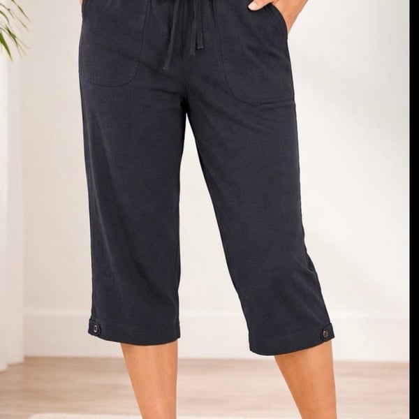 Erika Women's Black Drawstring Elastic Waist Cotton Capri Pants Size PS