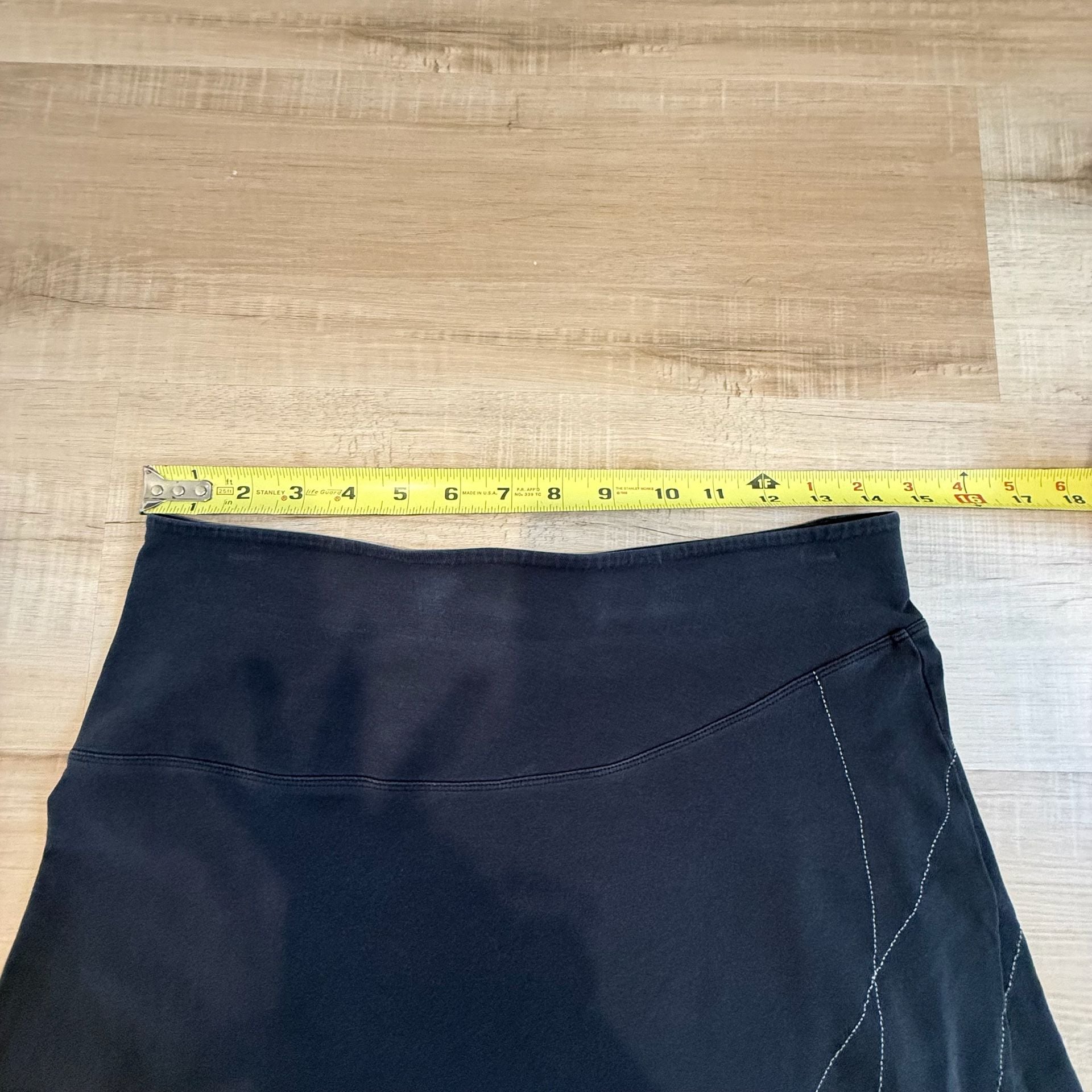 Mountain Hardwear Women's Black Athletic Stretch Pull-On Skirt 4