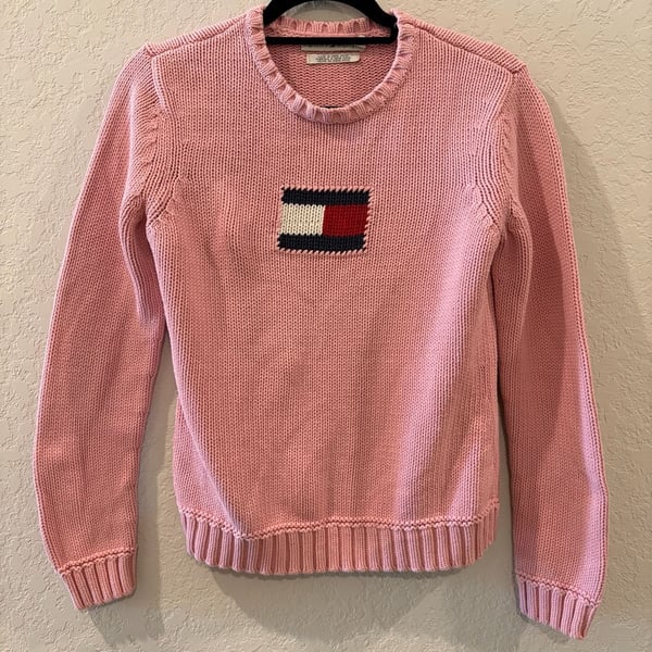 Vintage Tommy Hilfiger Pink Crewneck Knit Sweater with Embroidered Flag Logo