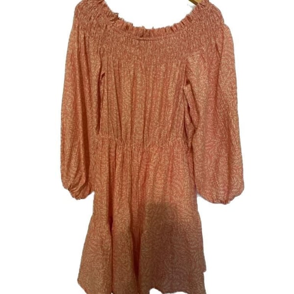 EUC H&M Women's Peach & Cream floral Off-the-Shoulder Long Sleeve Mini Dress, M
