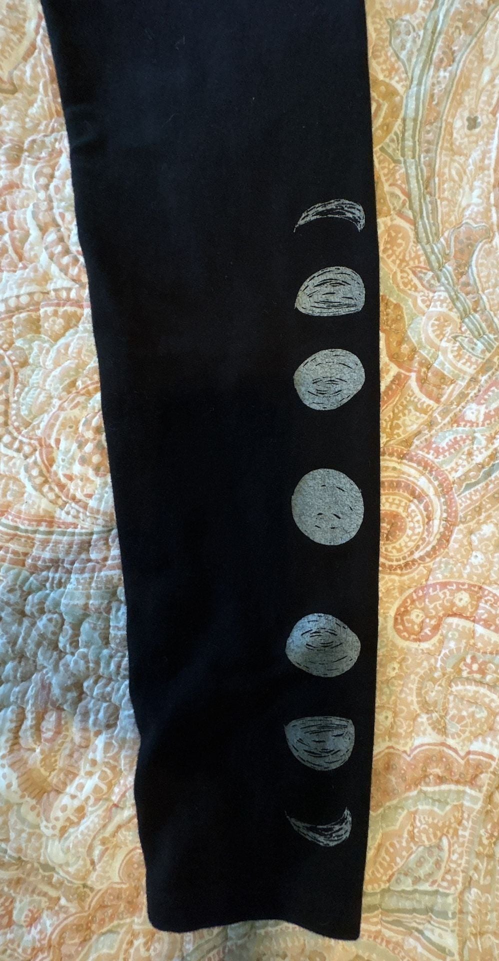 EUC 2 pairs JoyLab Floral Ankle & Soul Flower phases of the moon Leggings, small 10