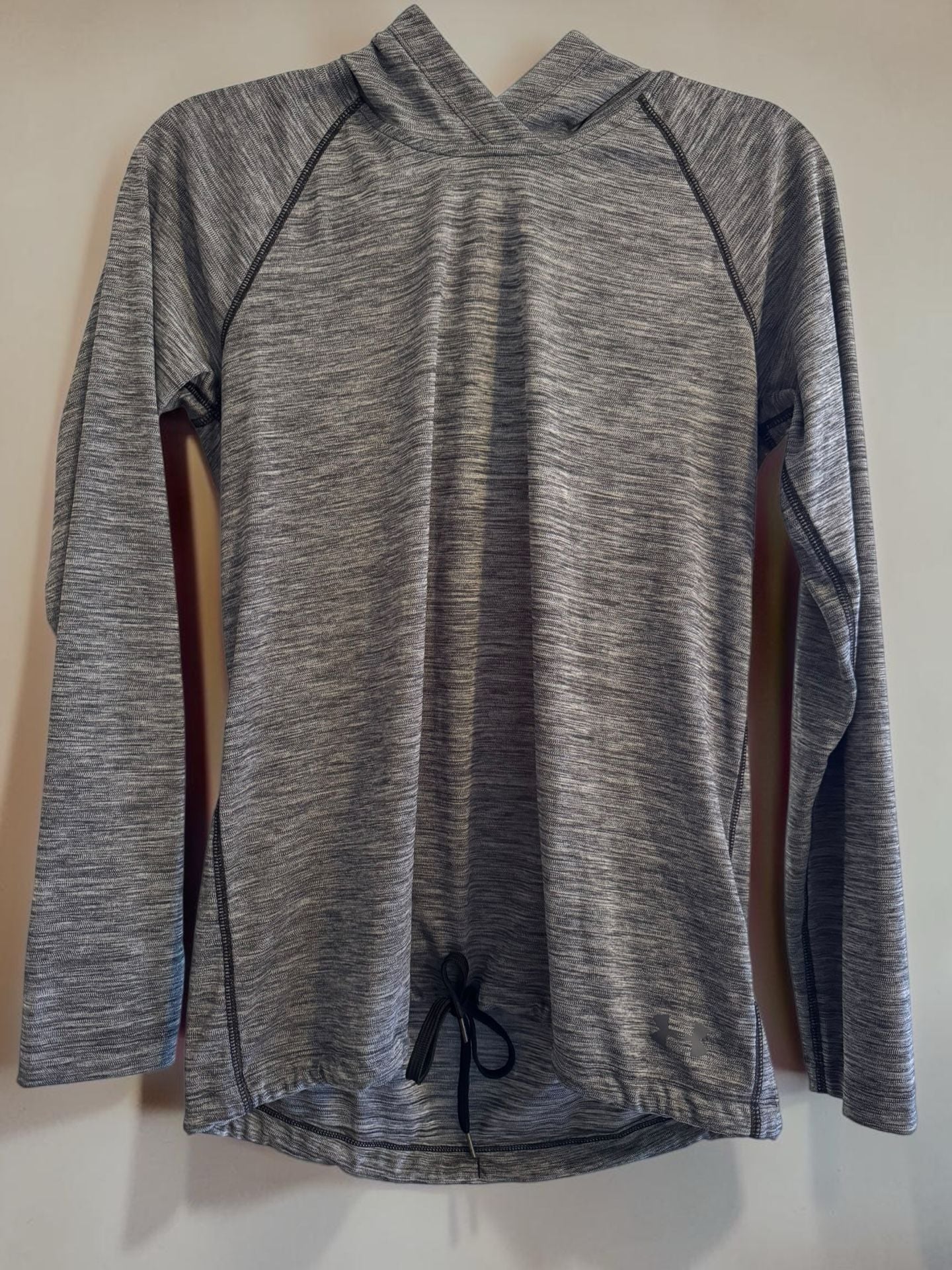 Under Armour HeatGear Women's Loose Fit Twist Hoodie 2