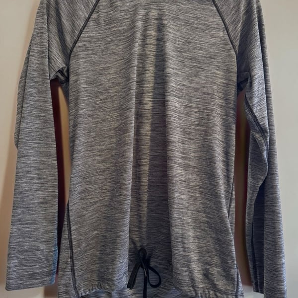 Under Armour HeatGear Women's Loose Fit Twist Hoodie