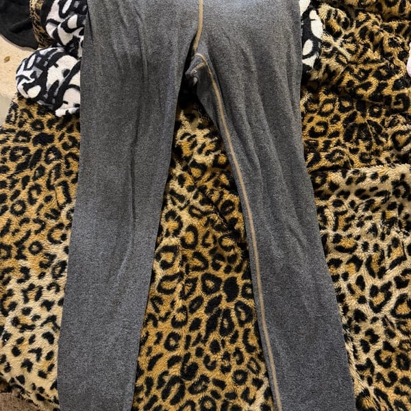 Athleta Heathered Gray Yoga Leggings with Contrast Stitching