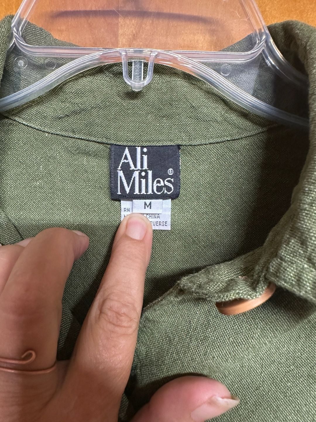 Ali Miles Women's Green Linen Blend Boho Button-Down Shirt Striped Hem Beaded Cuff Ties 4